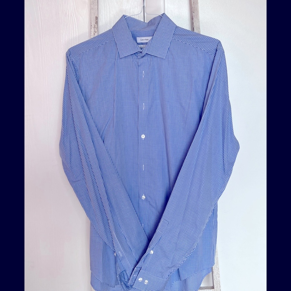 Calvin Klein Mens Slim Fit dress shirt